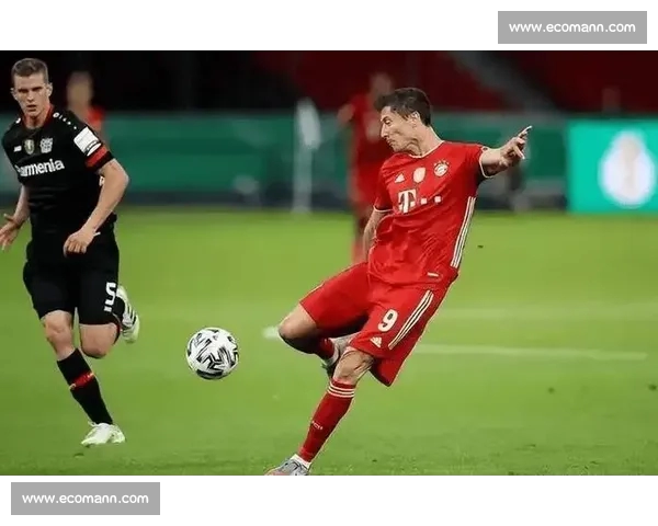 聚焦赛场胜负手与战术博弈的关键细节解析与临场应变智慧深度剖析